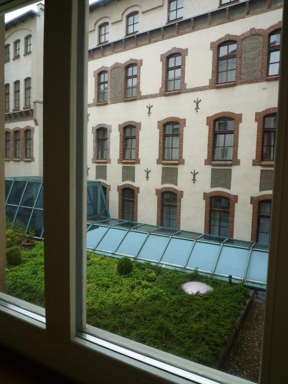 Academus Pub & Guest House Wroclaw Ruang foto