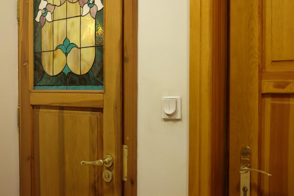 Academus Pub & Guest House Wroclaw Bagian luar foto