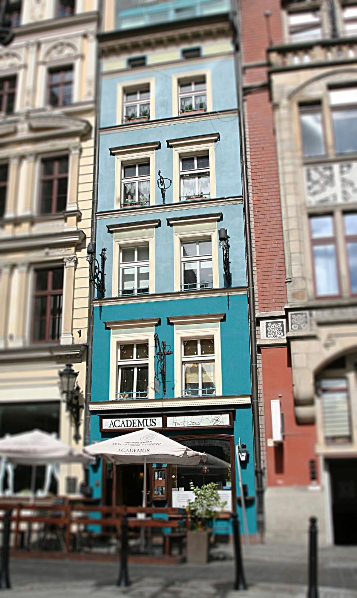 Academus Pub & Guest House Wroclaw Bagian luar foto