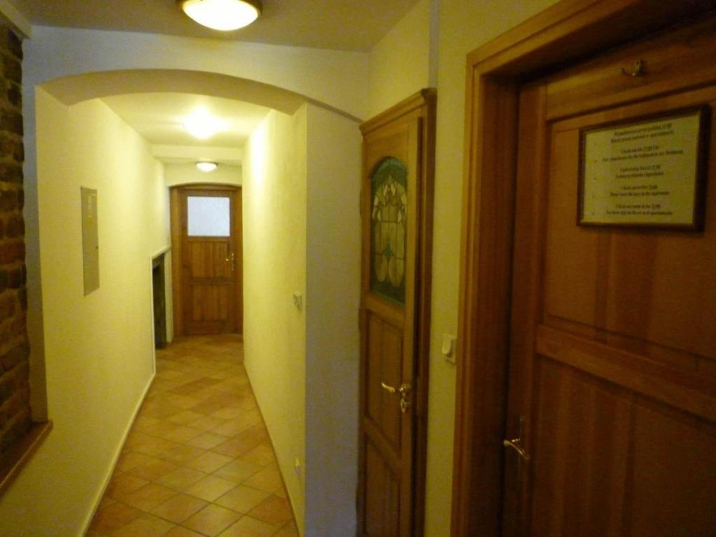 Academus Pub & Guest House Wroclaw Ruang foto